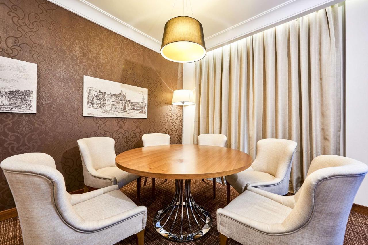 Radisson Blu Hotel, Kyiv Podil City Centre المظهر الخارجي الصورة