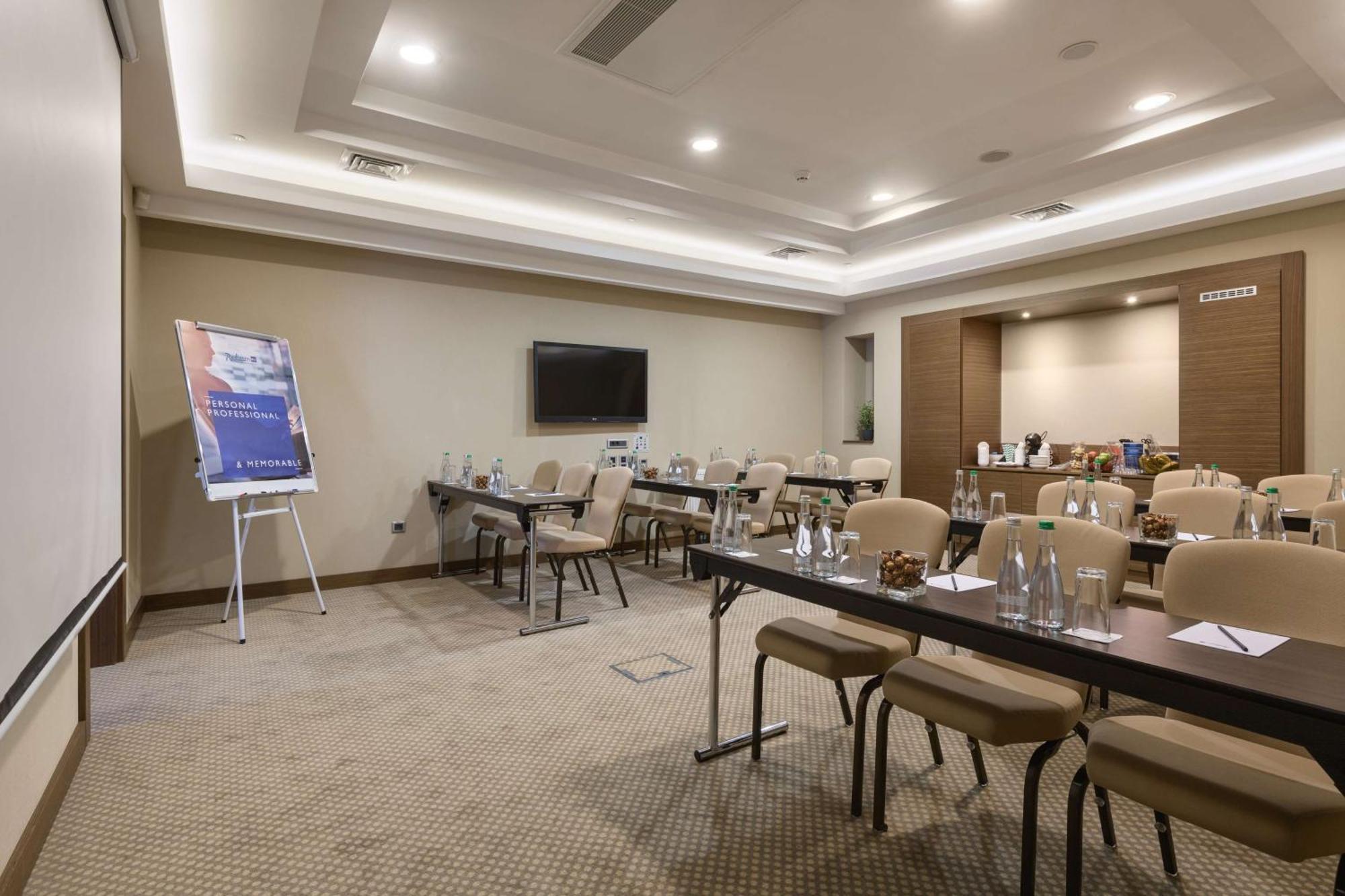 Radisson Blu Hotel, Kyiv Podil City Centre المظهر الخارجي الصورة