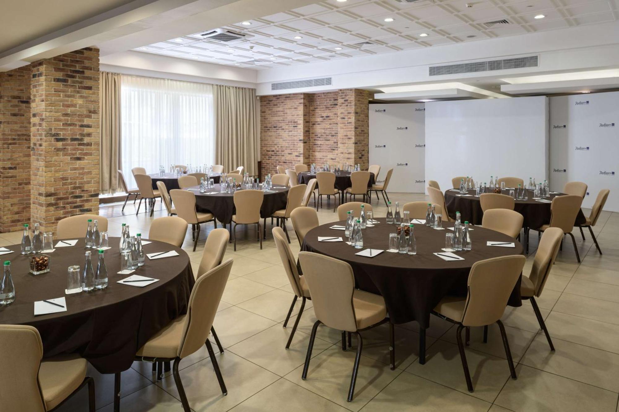 Radisson Blu Hotel, Kyiv Podil City Centre المظهر الخارجي الصورة