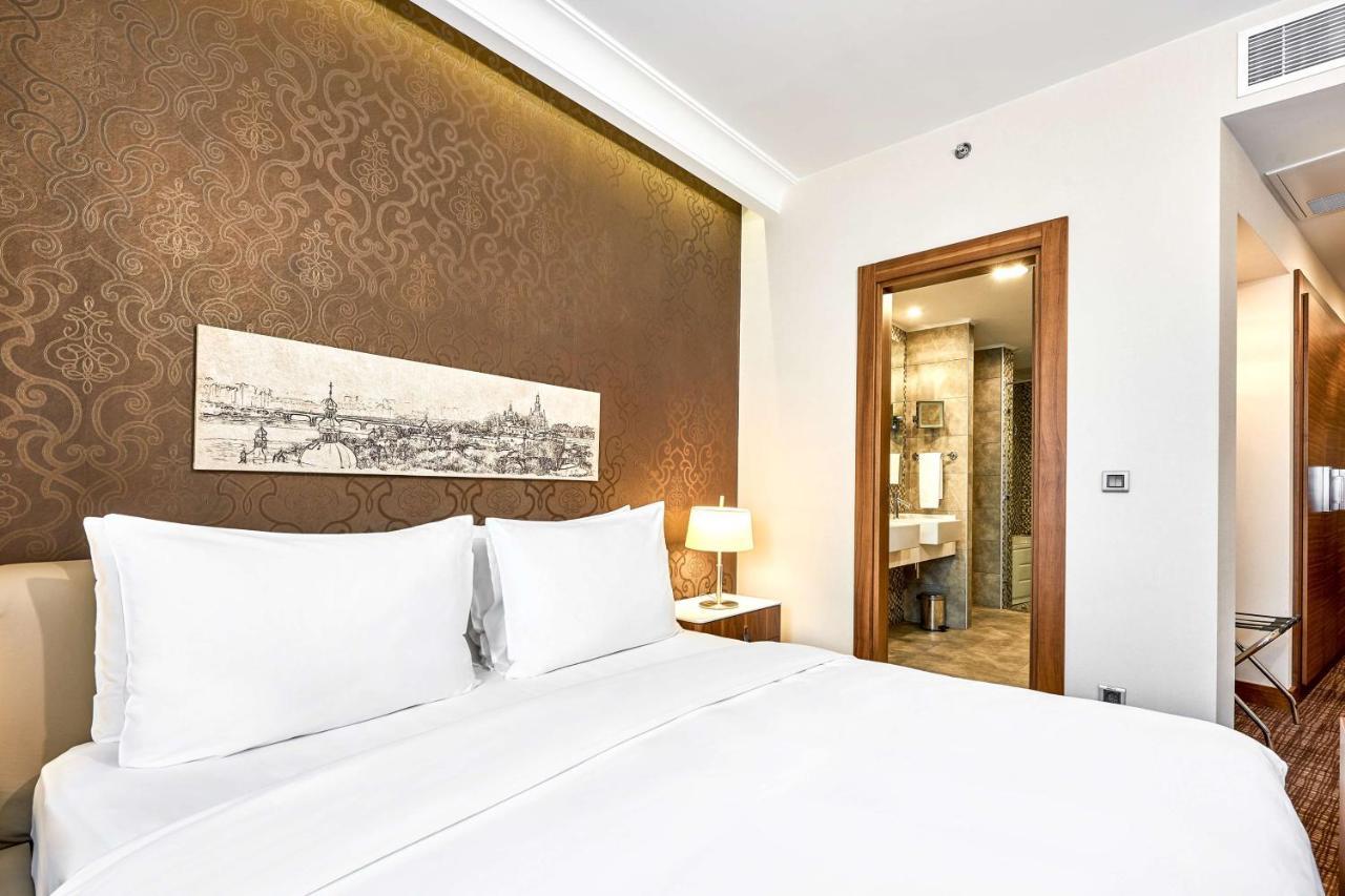 Radisson Blu Hotel, Kyiv Podil City Centre المظهر الخارجي الصورة